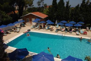 Hotel Paleos Apartments