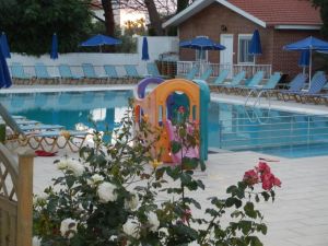 Hotel Paleos Apartments