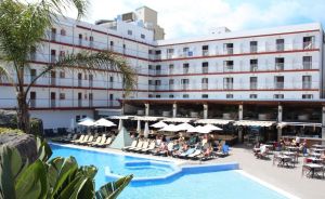 Hotel Papi Blau