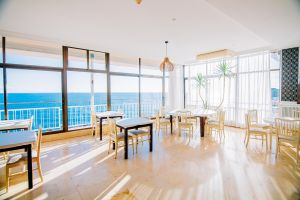Hotel Roger de Flor by Seleqtta