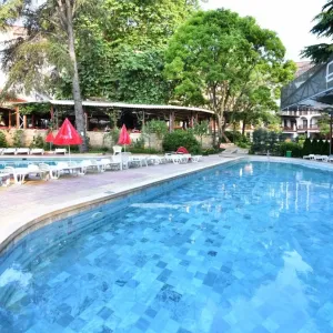 Hotel Estreya Residence