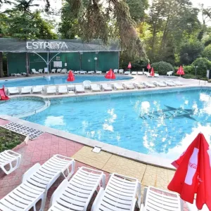 Hotel Estreya Residence