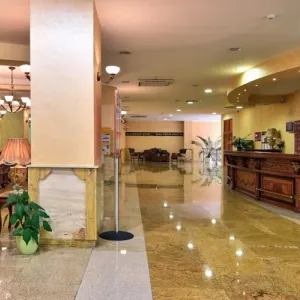 Hotel Estreya Residence