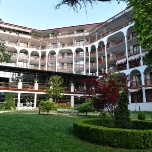 Hotel Estreya Residence