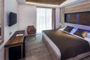 Hotel GHT Neptuno Tossa and Venus SPA