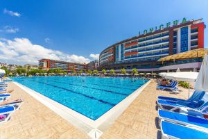 Lonicera Resort and Spa Hotel