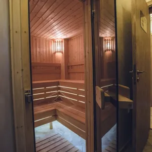 Avenue Deluxe