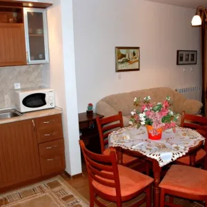 Elegant Lux Aparthotel