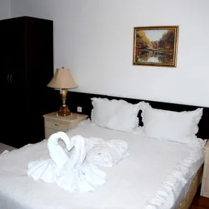 Elegant Lux Aparthotel