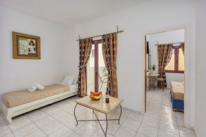 Irida Hotel Apartments