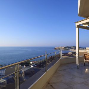 Hotel Macaris Suites and Spa