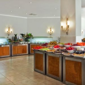 Hotel Akka Claros