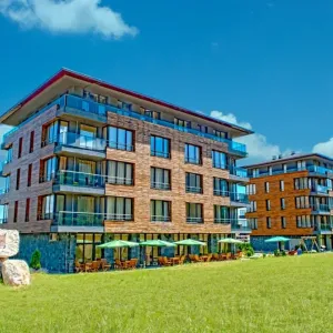 Cornelia Apartment Complex
