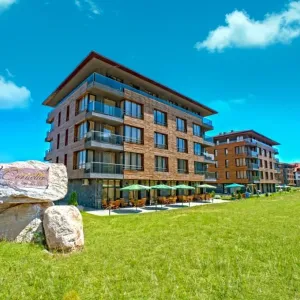 Cornelia Apartment Complex