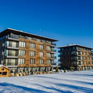 Cornelia Apartment Complex