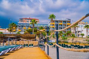 Hotel Senza Grand Santana
