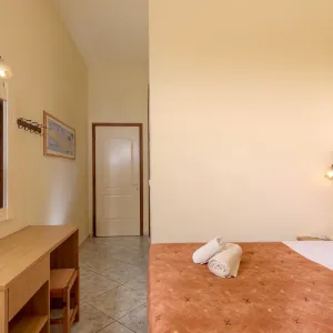 Eri Beach Hotel