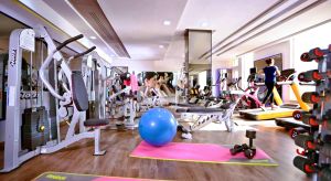 Albatros White Beach Hotel