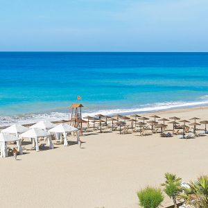 Ouzas Luxury Hotel