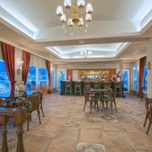 White Gold Hotel