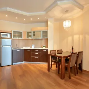 Golden Line Aparthotel (GS)