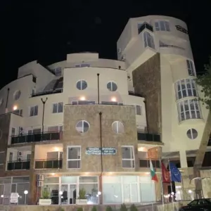 Hotel Vechna R