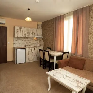 Hotel Paraiso Theopolis