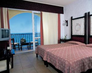 Hotel Lefkoniko Beach