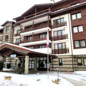Winslow Infinity Aparthotel
