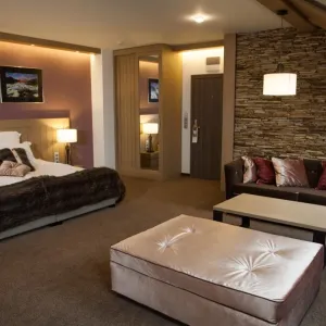 Hotel Amira