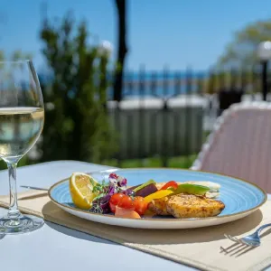 Hotel Mera Brise
