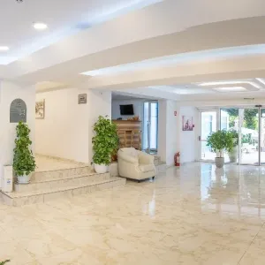 Hotel Mera Brise