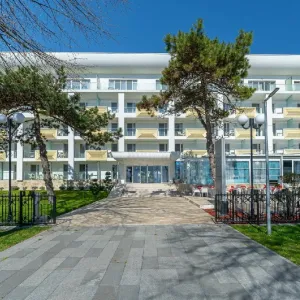Hotel Mera Brise