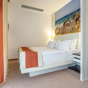 Hotel Mera Brise