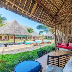 Hotel Karafuu Beach Resort and Spa