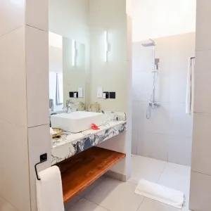 Hotel Karafuu Beach Resort and Spa