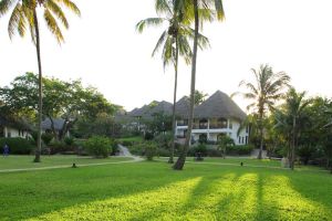 Hotel Bluebay Beach Resort and Spa