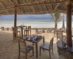 Hotel Bluebay Beach Resort and Spa