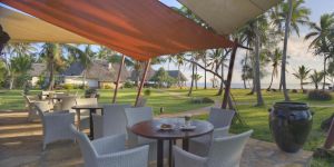 Hotel Bluebay Beach Resort and Spa