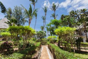 Hotel AHG Waridi Beach Resort and SPA