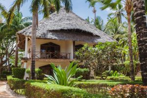 Hotel AHG Waridi Beach Resort and SPA