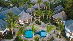 Hotel AHG Waridi Beach Resort and SPA