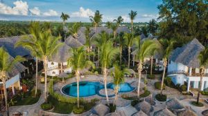 Hotel AHG Waridi Beach Resort and SPA