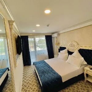 Hotel Grand Caraiman