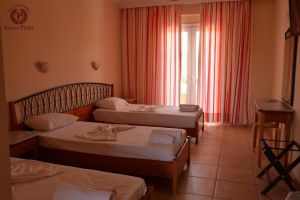 Hotel Kavos Plaza