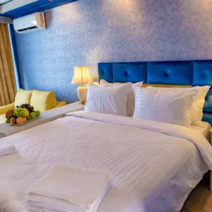 Complex Phoenicia Blue View Panoramic
