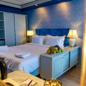 Complex Phoenicia Blue View Panoramic