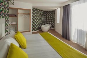 Hotel Flamingo Beach Mate