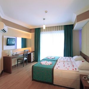 Tac Premier Hotel and Spa