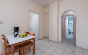Poseidonia Hotel and Apartments